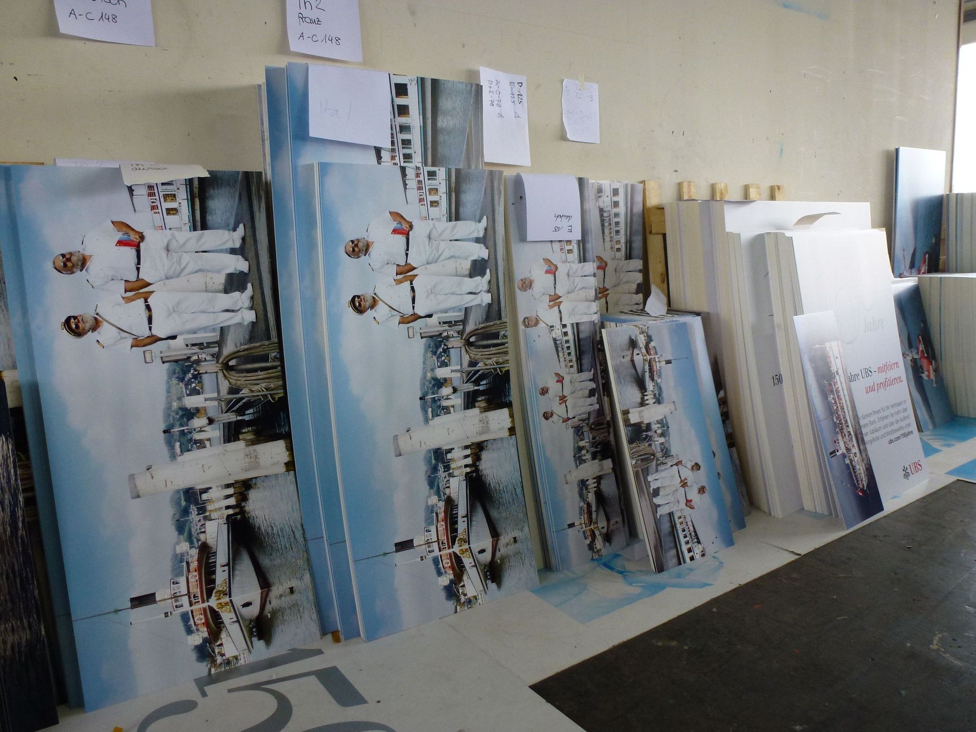 Ausrusten Plakate - Meiles Druck- & Rüstwerk AG