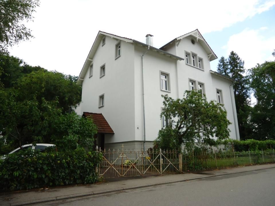 Malerbetrieb Blum GmbH & Co. KG, weißes Haus