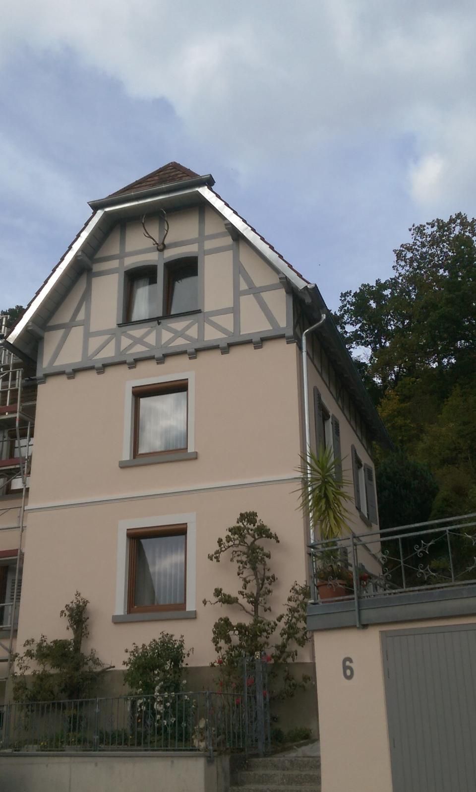 Malerbetrieb Blum GmbH & Co. KG, beige gestrichenes Haus