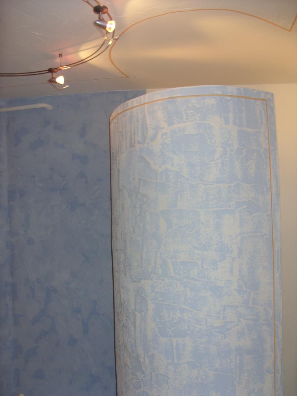 Malerbetrieb Blum GmbH & Co. KG, blauer Innenanstrich