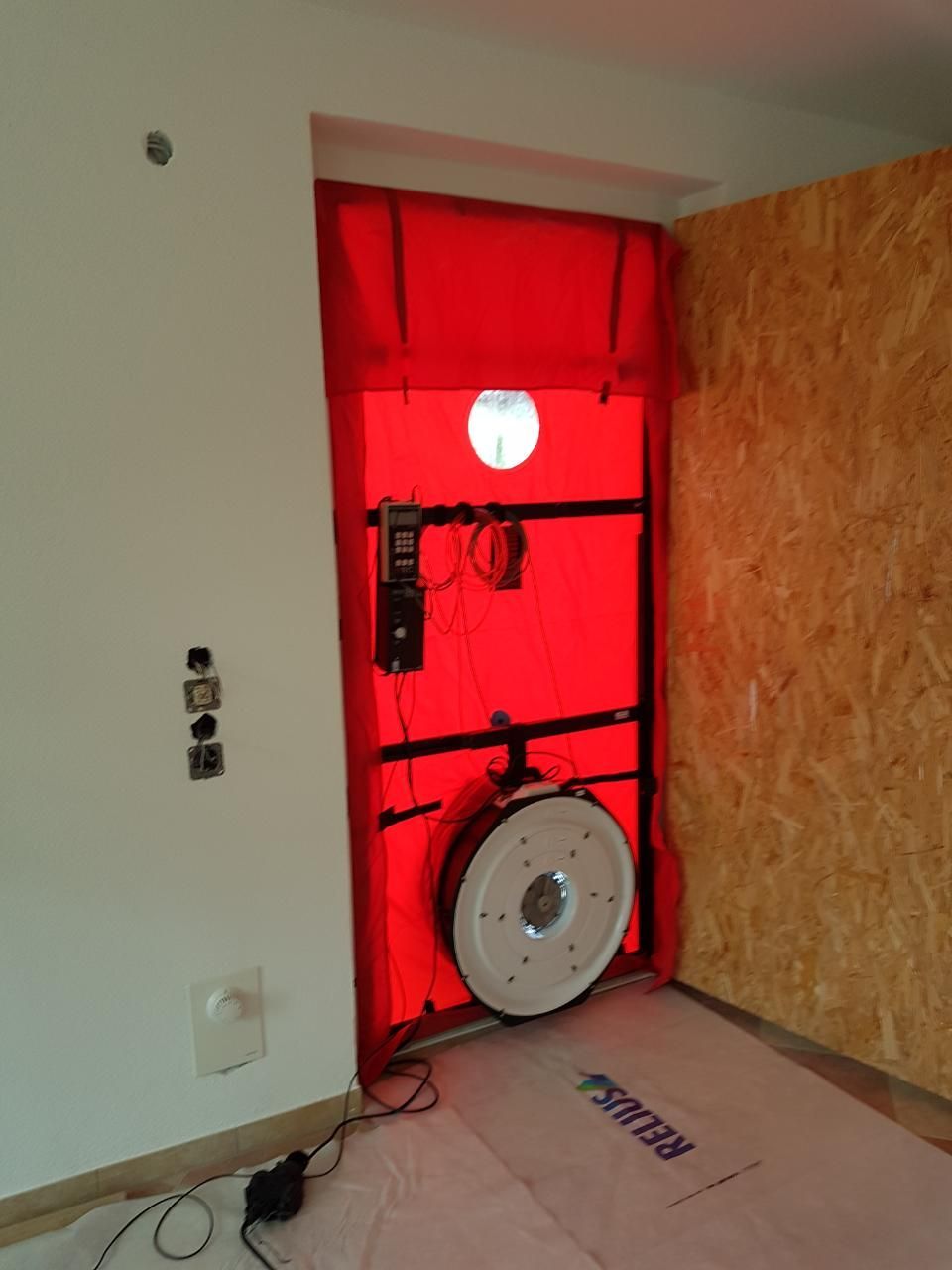 Malerbetrieb Blum GmbH & Co. KG, Blower-Door-Test