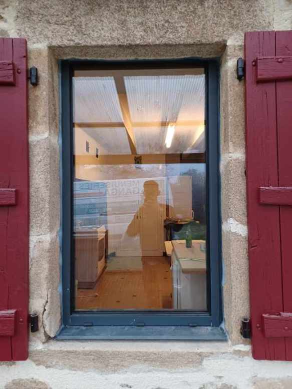 Fenêtre après travaux gris antique