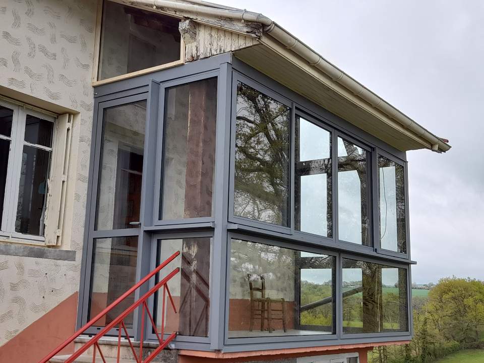Création de vérandas gris antique