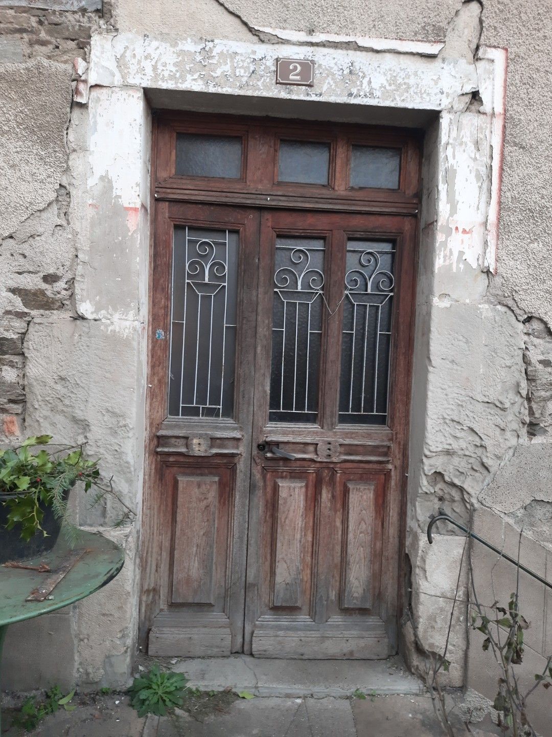 Porte en bois avant travaux