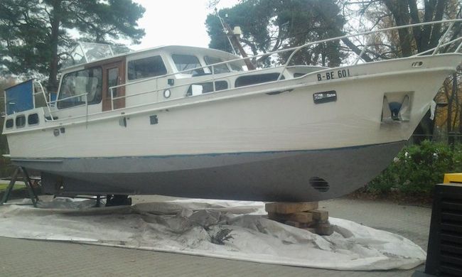 Unterboden Boot gestrahlt
