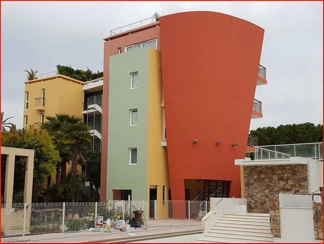 Façade colorée, immeuble