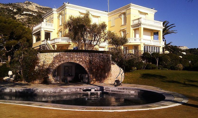 Ravalement de façade jaune