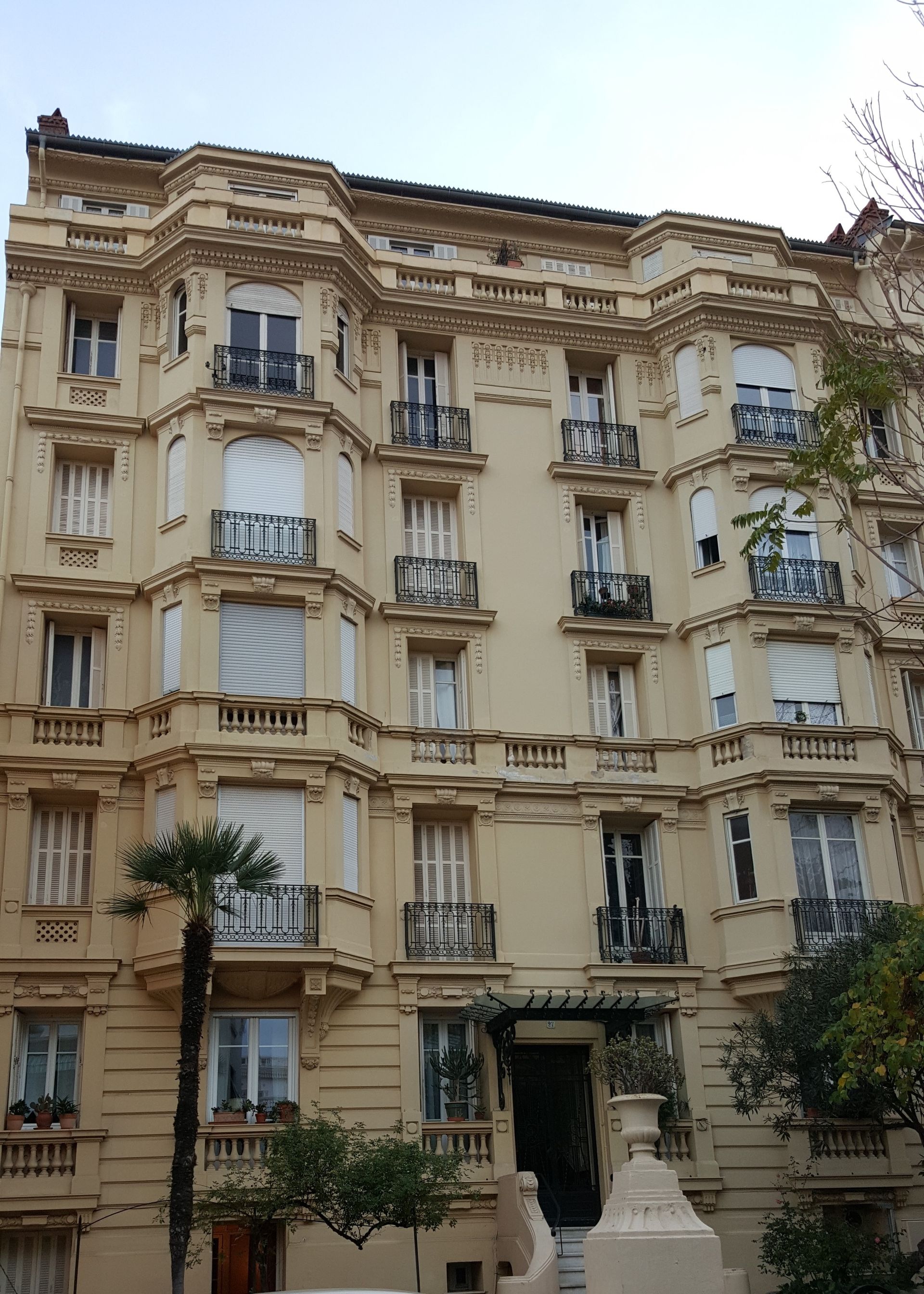 Avant - Ravalement de façade, immeuble