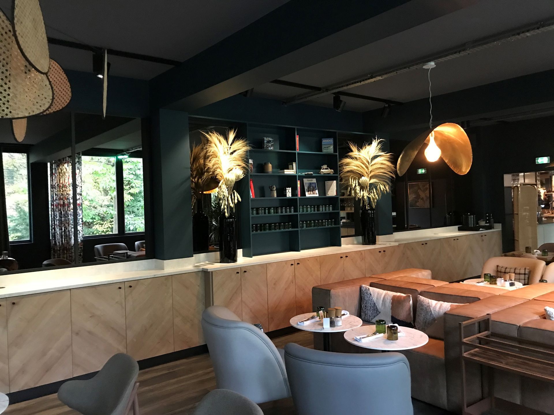 Agencement d'un espace bar d'un hôtel