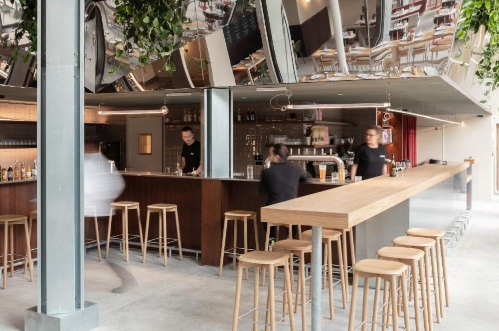 Comptoir de bar en bois
