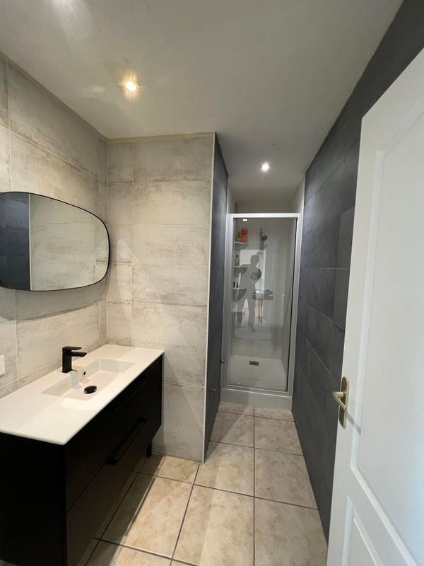 Lien vers la page Salle de bains.