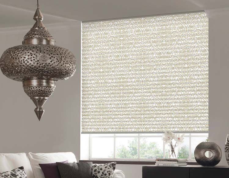 wohnzimmer mit orientalischer deckenlampe