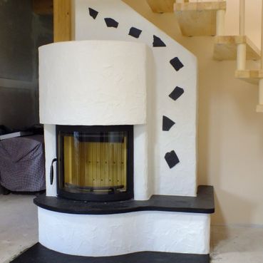 Weißer Schieferofen