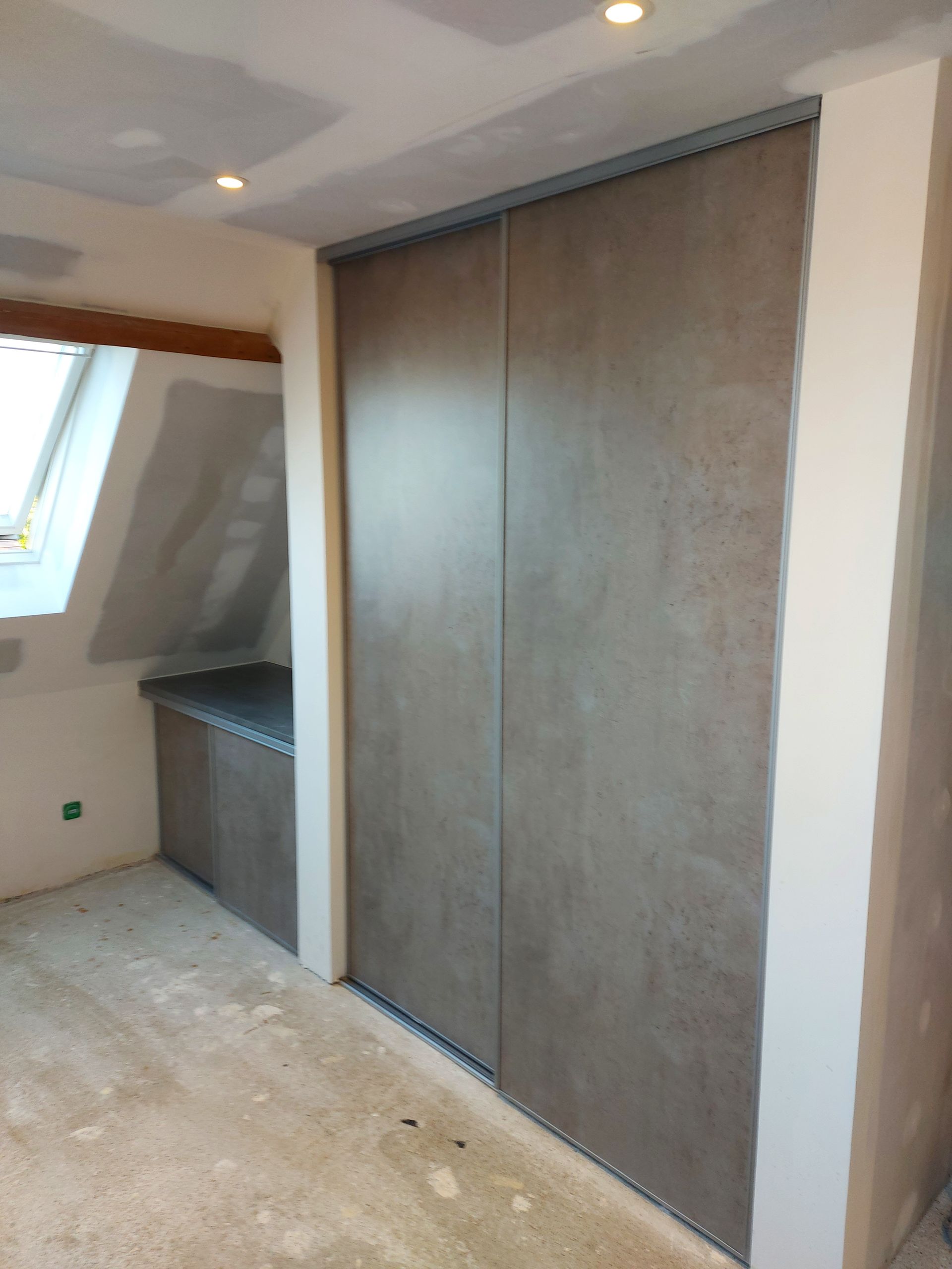 Pose de plâtre dans une maison