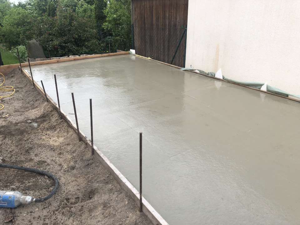 Bau einer Terrasse aus Beton