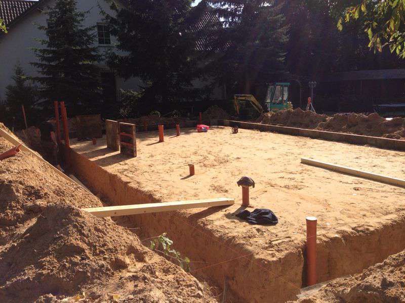 Erdarbeiten im Garten