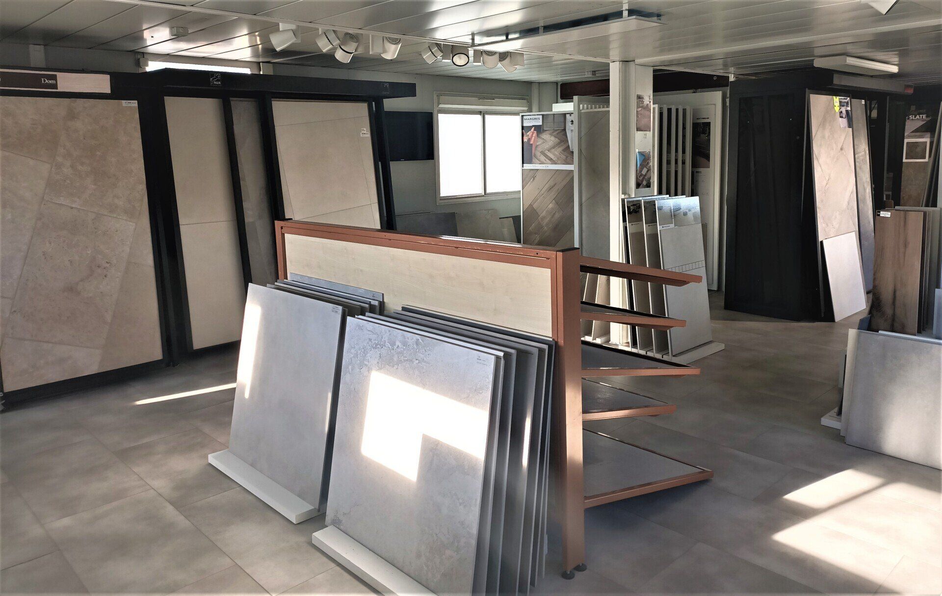 Professionnels de la vente de carrelage