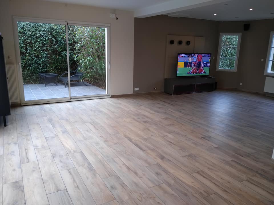 Carrelage imitation parquet gris