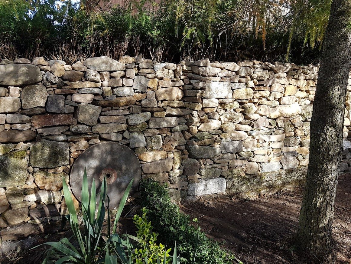 Mur en pierres naturelles - LMpaysage