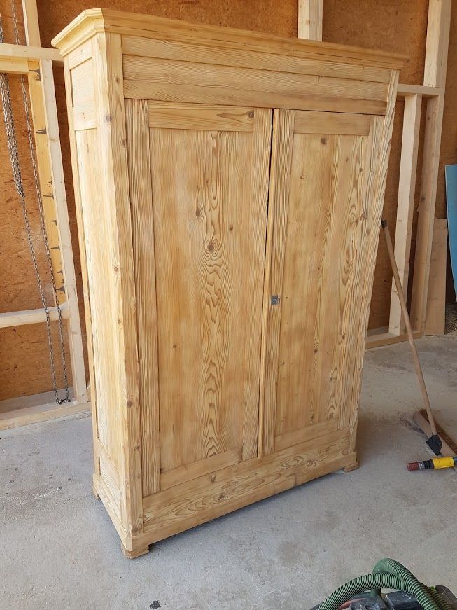 Rénovation de meuble avec l'aérogommeuse