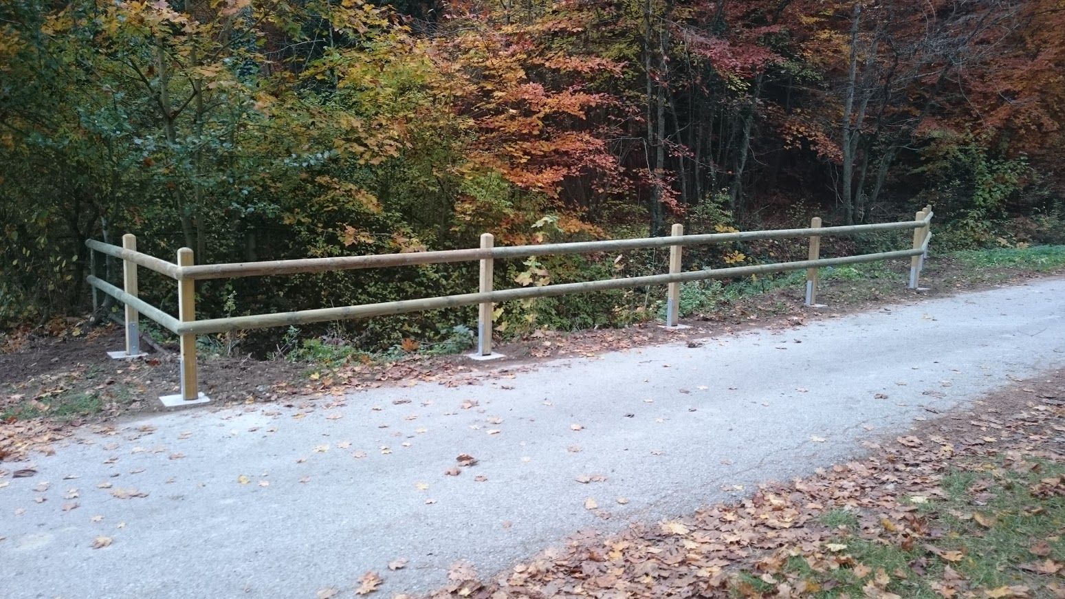 Pose de barrière en bois - LMpaysage
