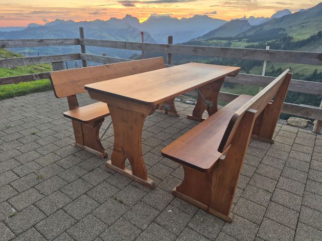 Holztischgarnituren