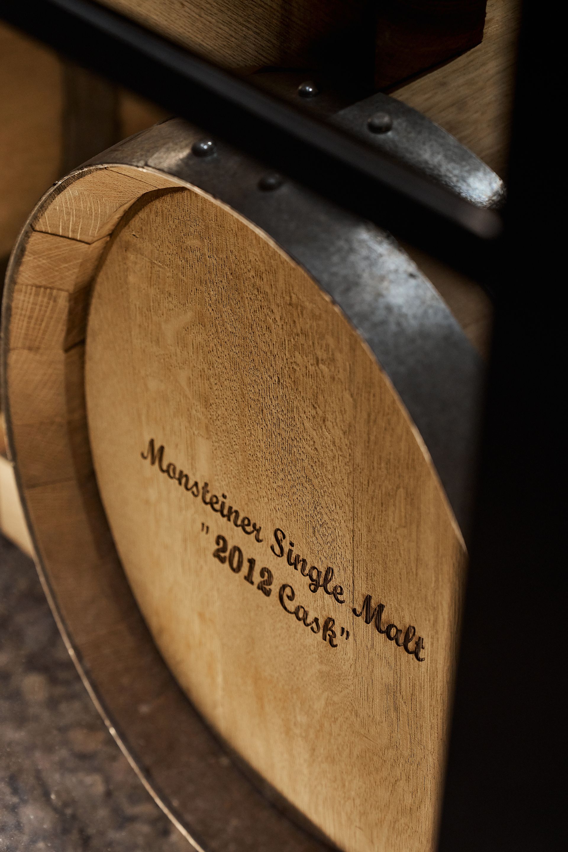 Whisky Vision Monstein Fass mit Beschriftung