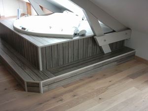 Jacuzzi et parquet