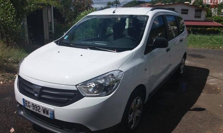Véhicule Dacia 7 places