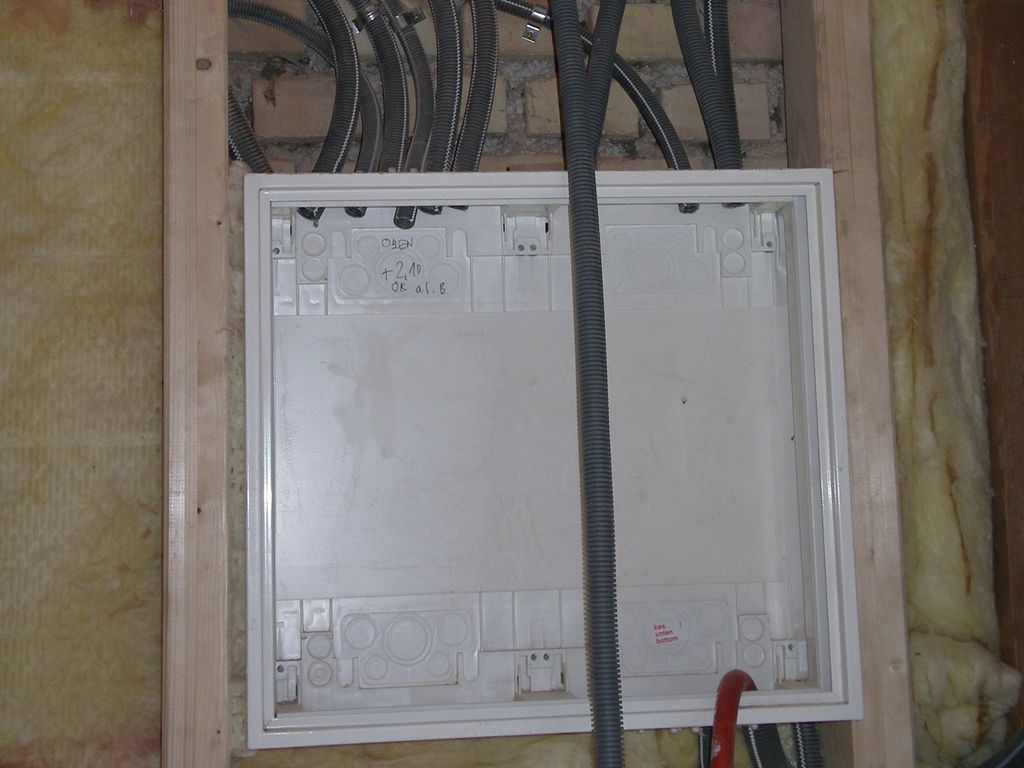 Wandeinlagen - Rheinau - Baschnagel Elektro AG