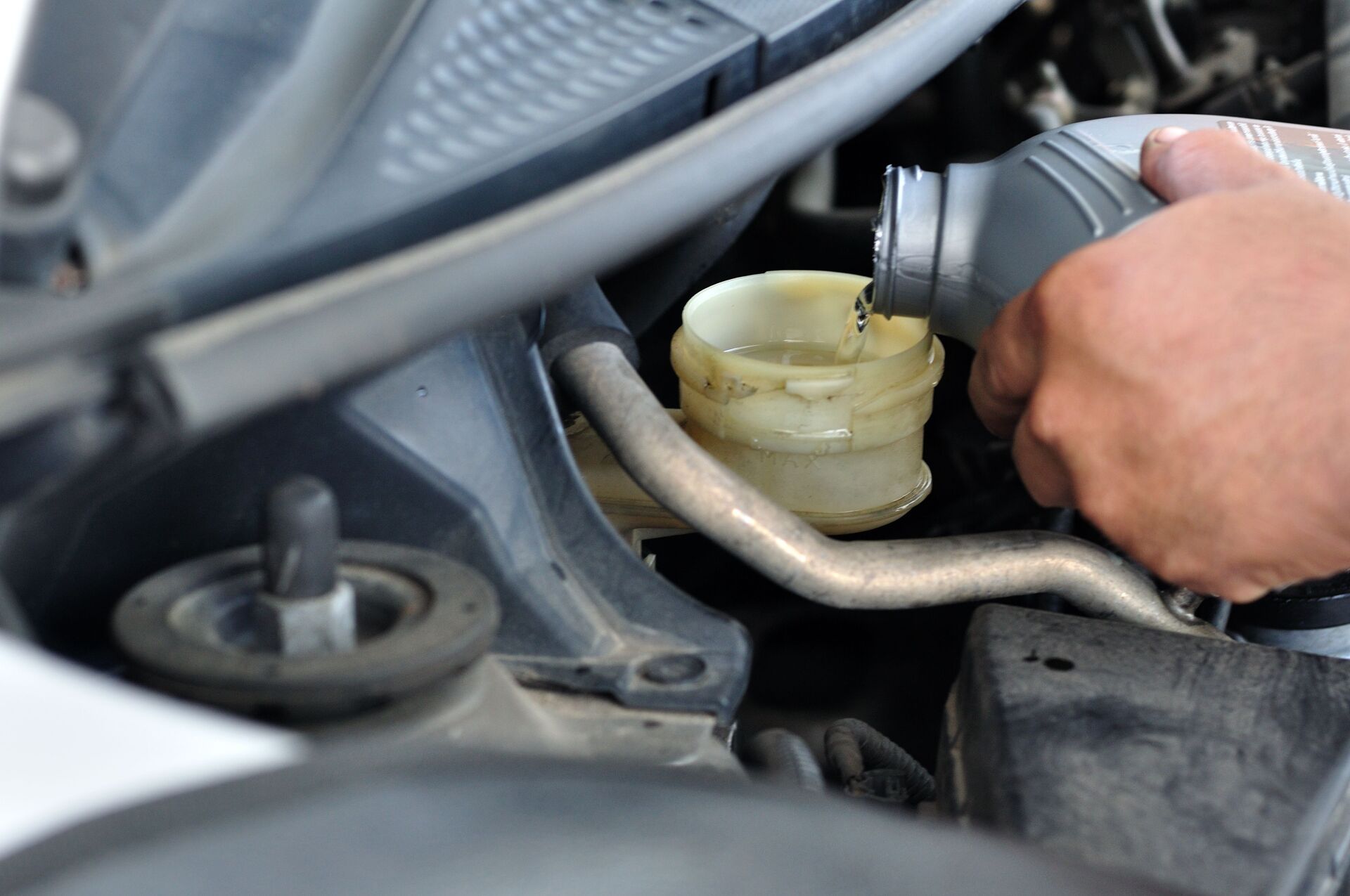 Cambio de aceite y mantenimiento de tu coche en Castellón