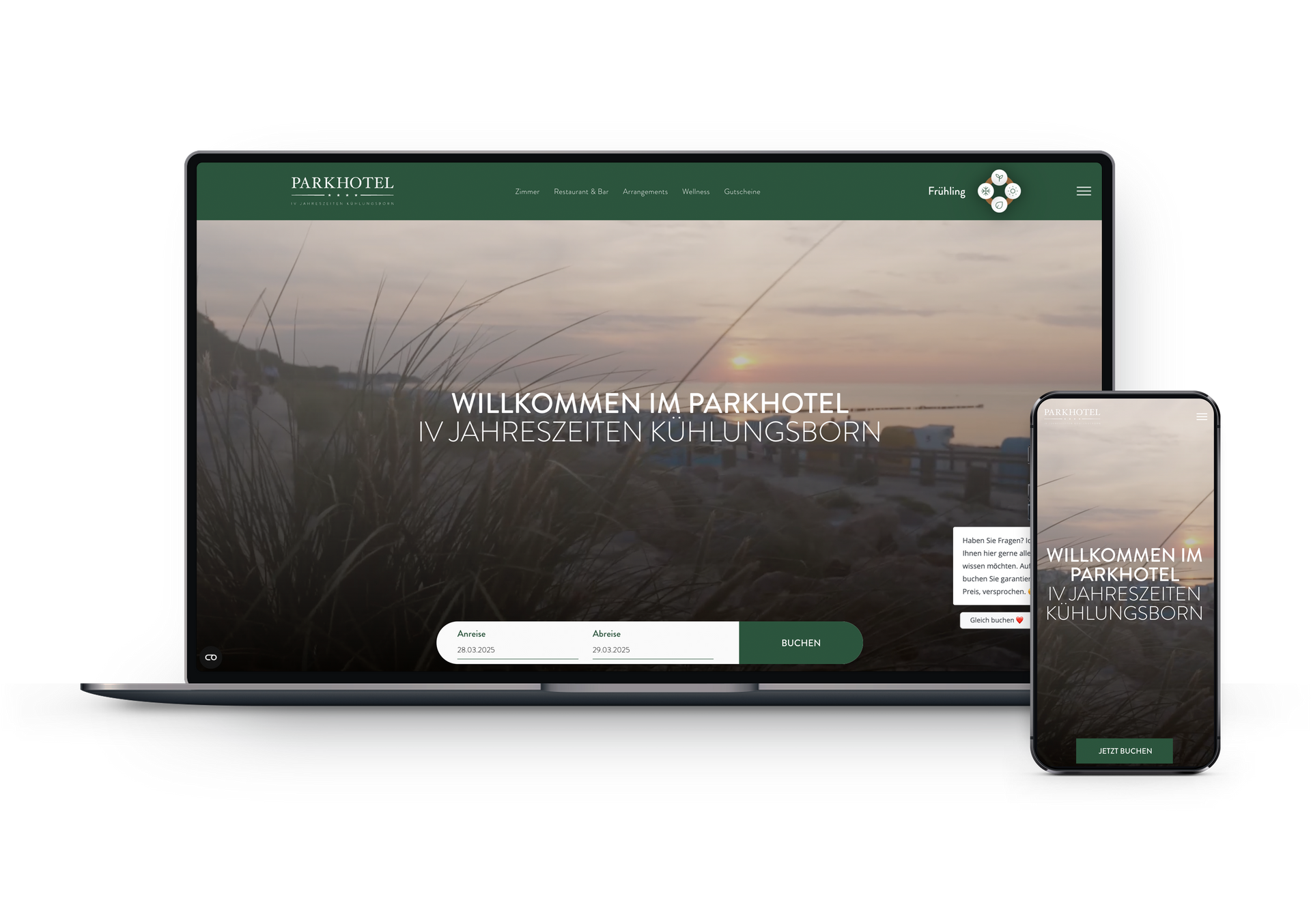 Auf einem Laptop und einem Mobiltelefon wird die Website des Parkhotel Kühungsborn angezeigt.