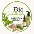 Cinco tubos de colores y dos cajas de productos para el cuidado de la piel de la marca Weleda.