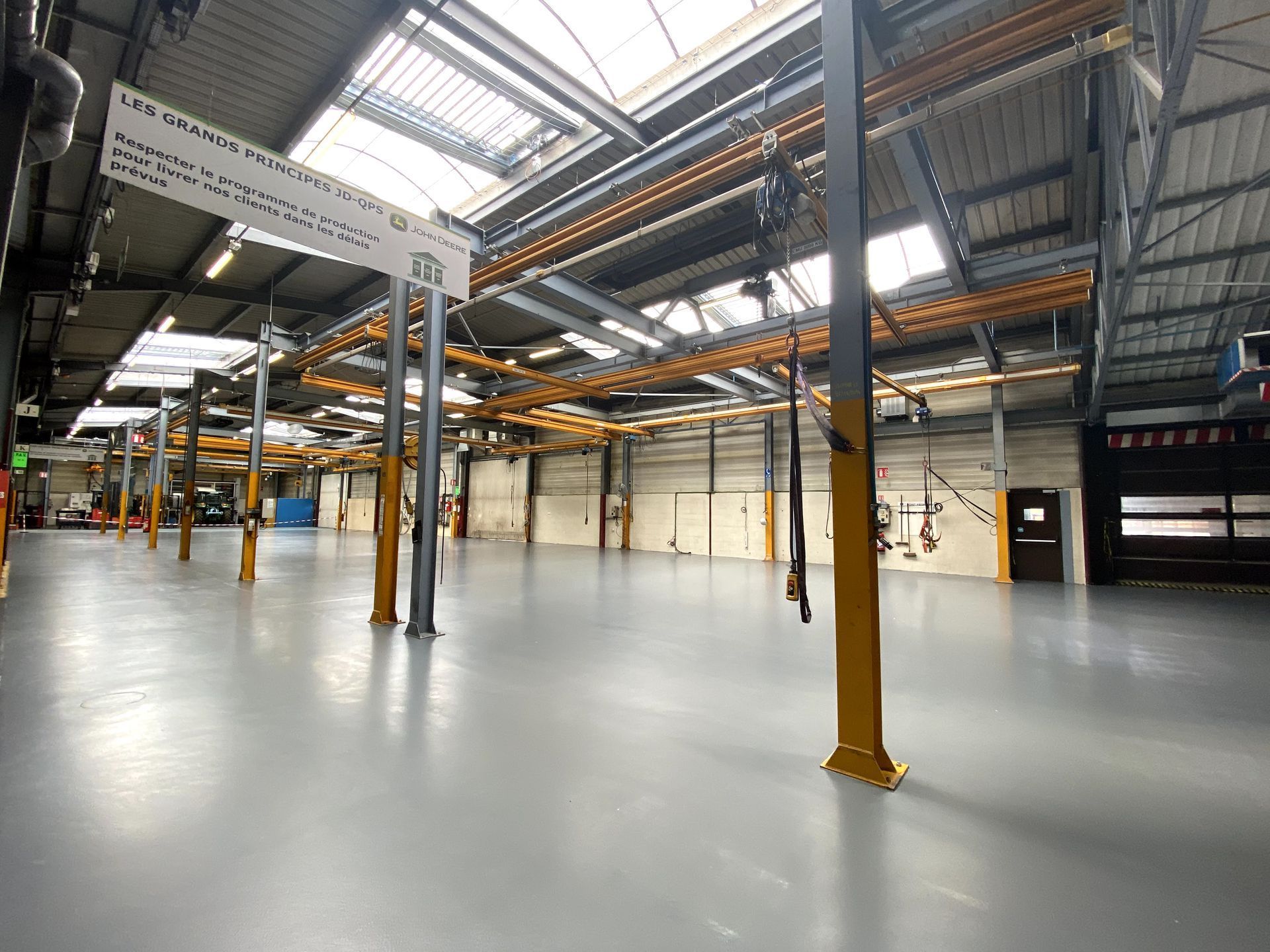 Entrepôt d'un garage automobile