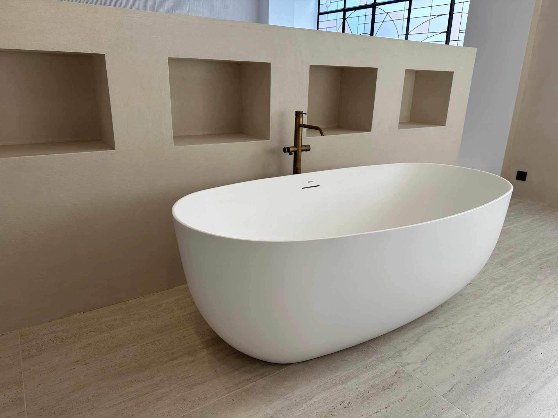 Baignoire et alcoves en béton ciré