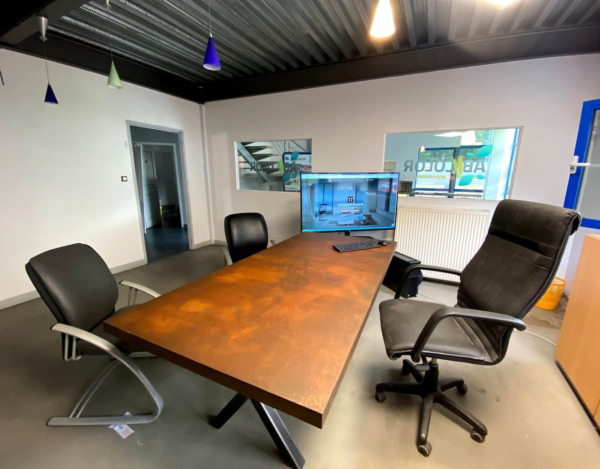 Bureau dans les locaux d'ABCOLOR