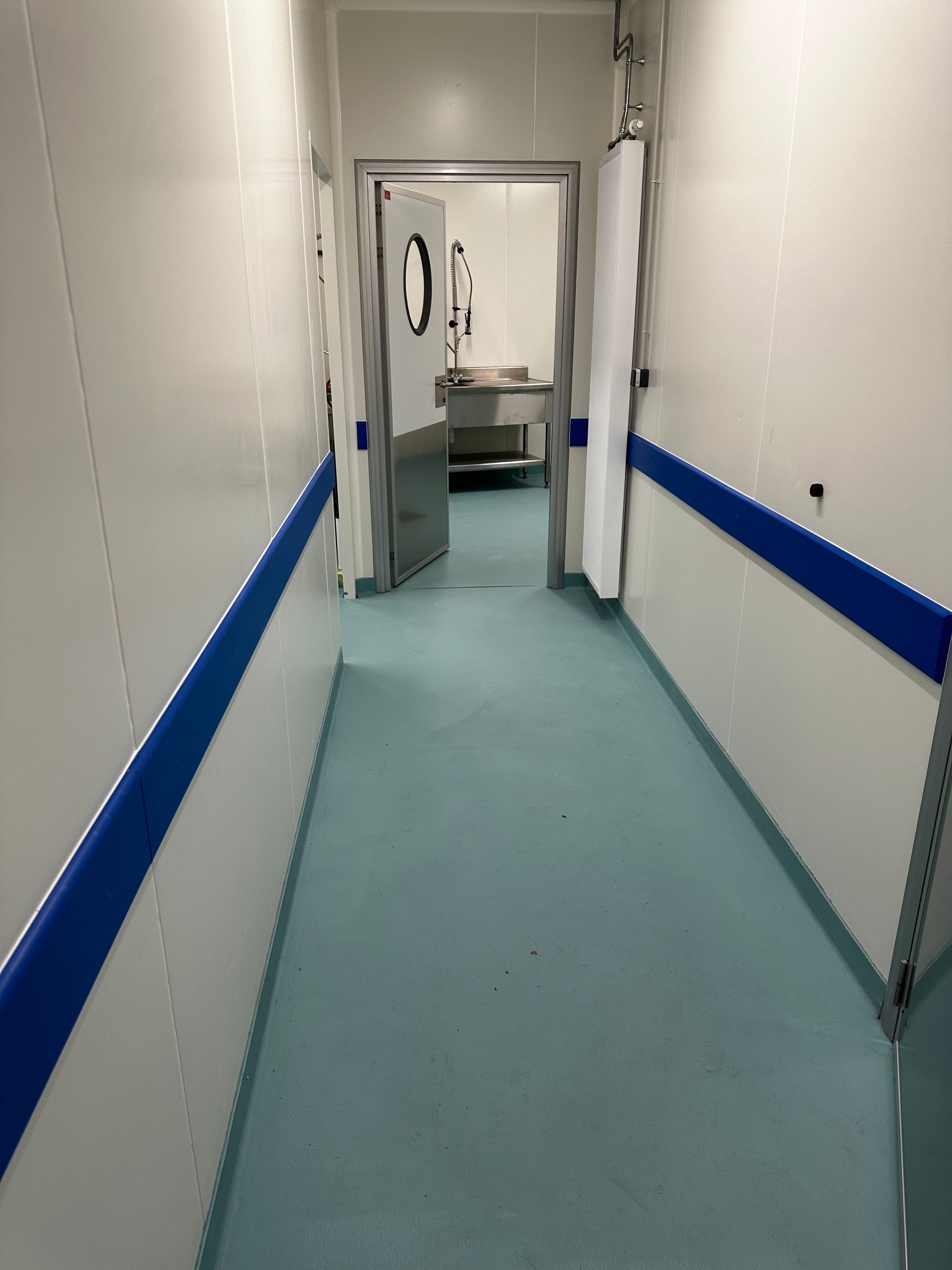 Sol de couloir d'hôpital