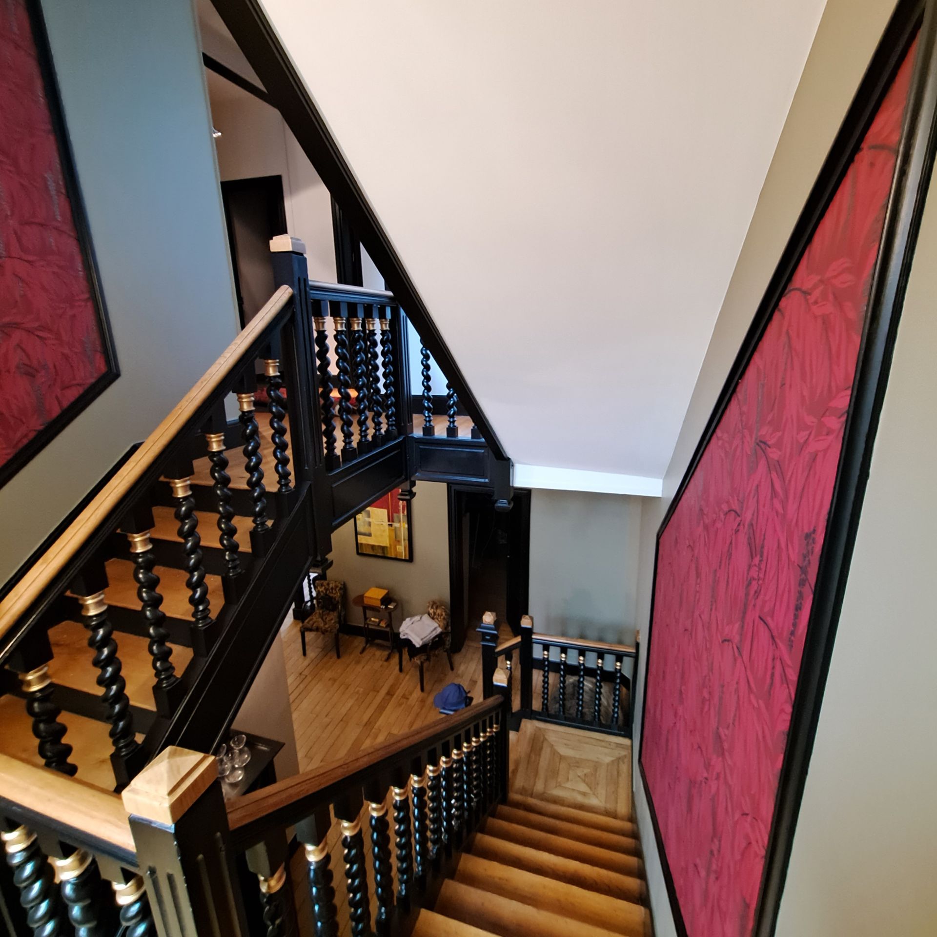 Vue du covering dans la descente de l'escalier