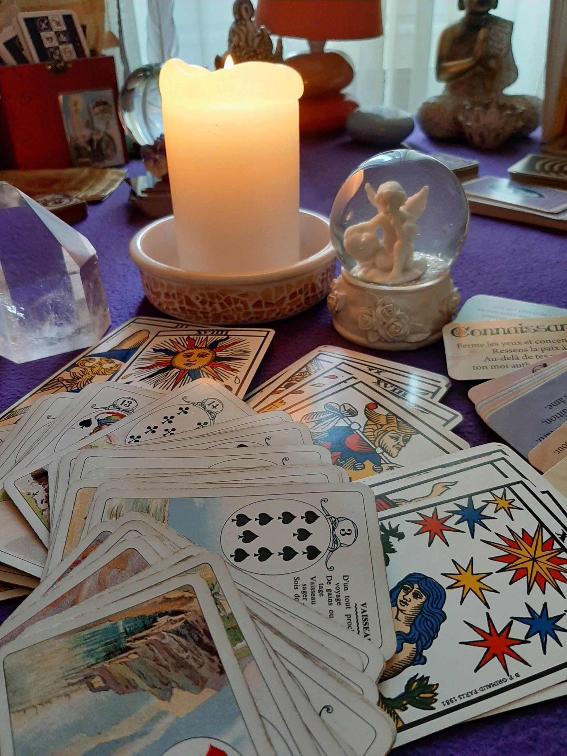 Voyance et cartomancie