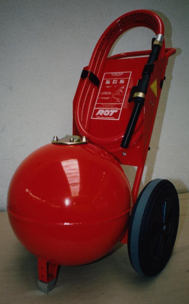 Sodexgaz incendie à Baie-Mahault - Extincteur sur roues