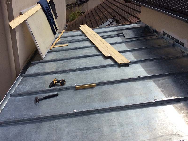 Toiture bac acier en travaux