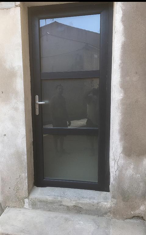 Porte d'entrée vitrée