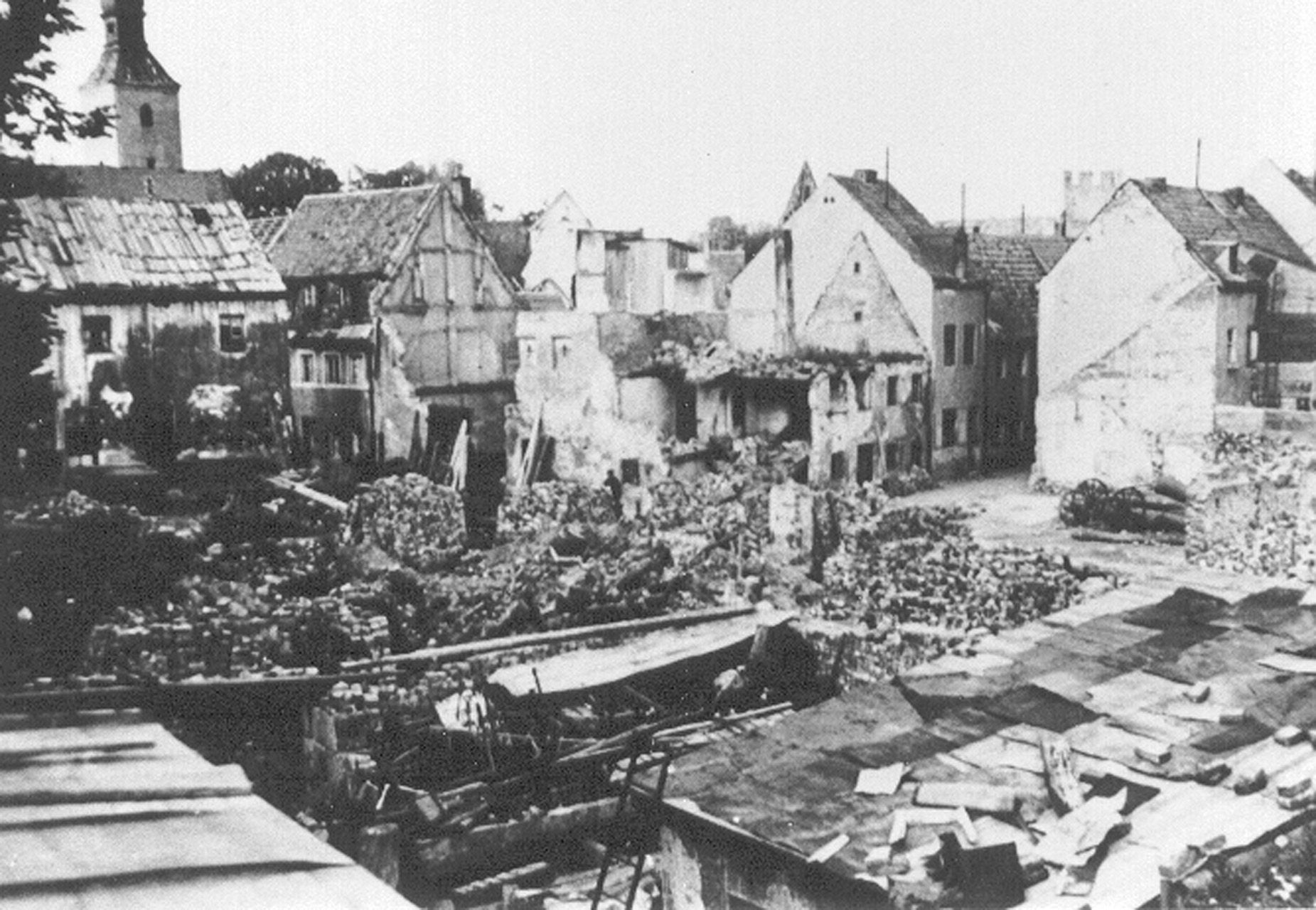 Bombardierung der Altstadt (Rosengasse)