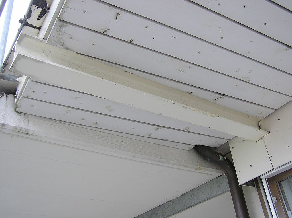 Alt Balkonverkleidung - Wyss