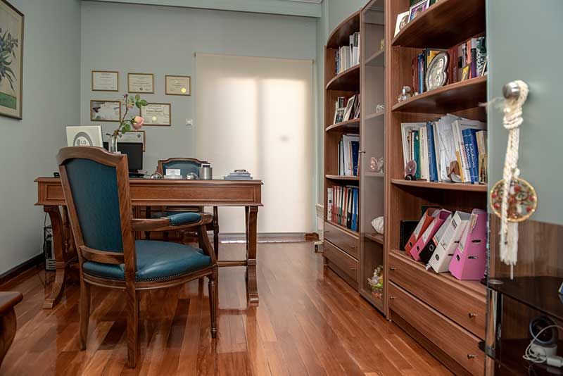 Κωνσταντία Μαλαμούλη D.D.S.
Χειρουργός Οδοντίατρος – Εμφυτευματολόγος