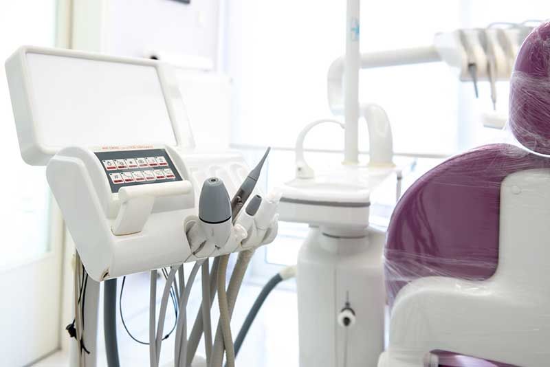 Κωνσταντία Μαλαμούλη D.D.S.
Χειρουργός Οδοντίατρος – Εμφυτευματολόγος