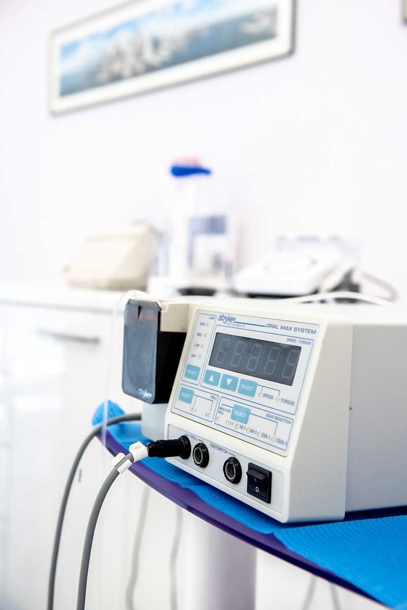 Κωνσταντία Μαλαμούλη D.D.S.
Χειρουργός Οδοντίατρος – Εμφυτευματολόγος