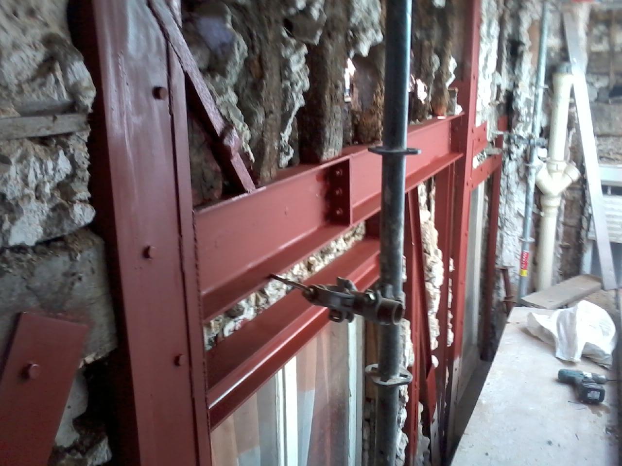 Structure de bâtiment fragilisée