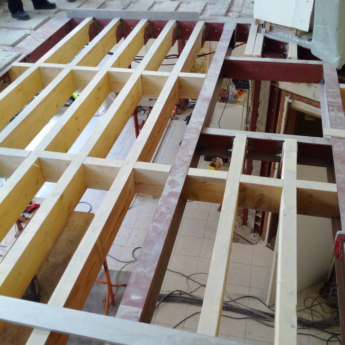 Renforcement de plancher en bois et métal