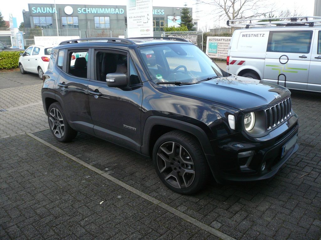 Jeep Renegade, komplette Innenausstattung in Leder neu angefertigt und montiert.